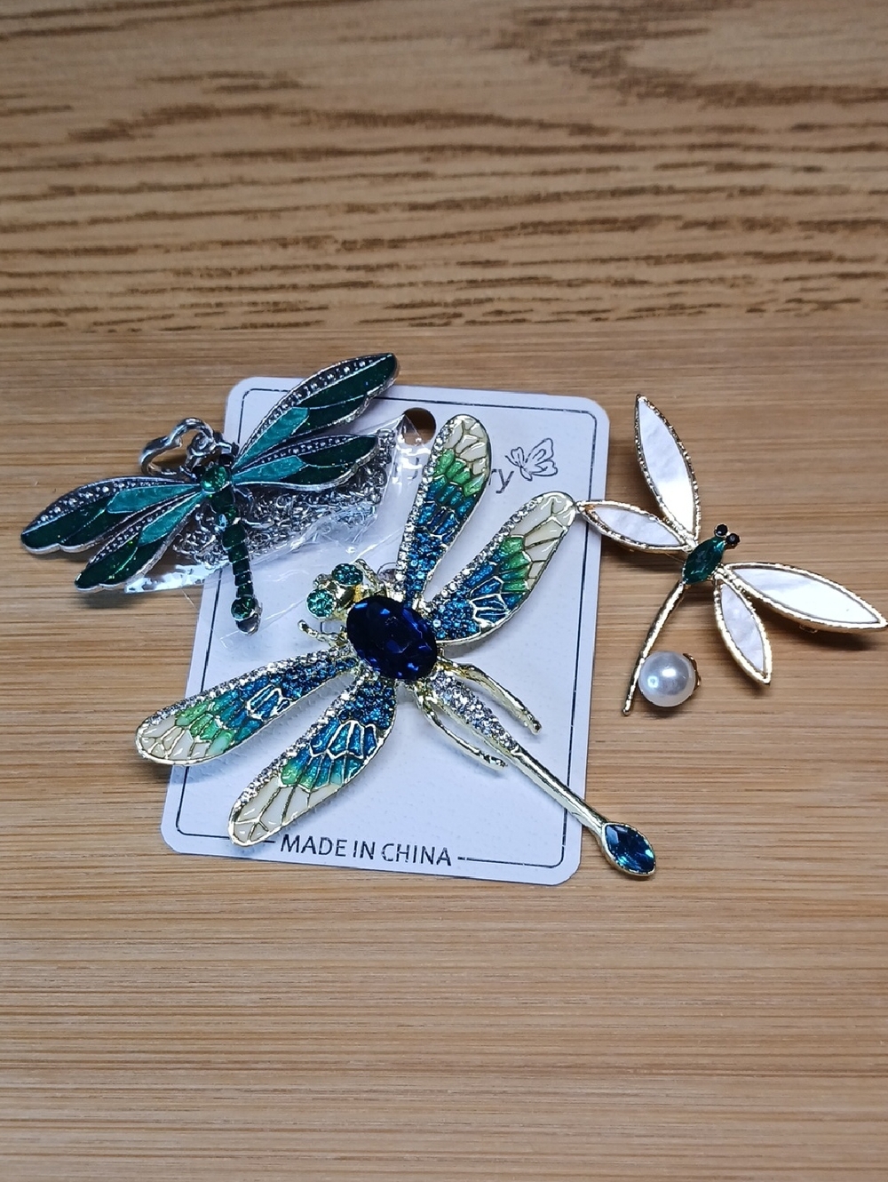 NWOT 3PC Green Blue & White Dragonfly Bundle 1 Pin 1 Brooch 1 Necklace